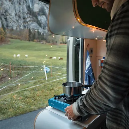 Indie Campers Campervan In キャンプ場 リスボン